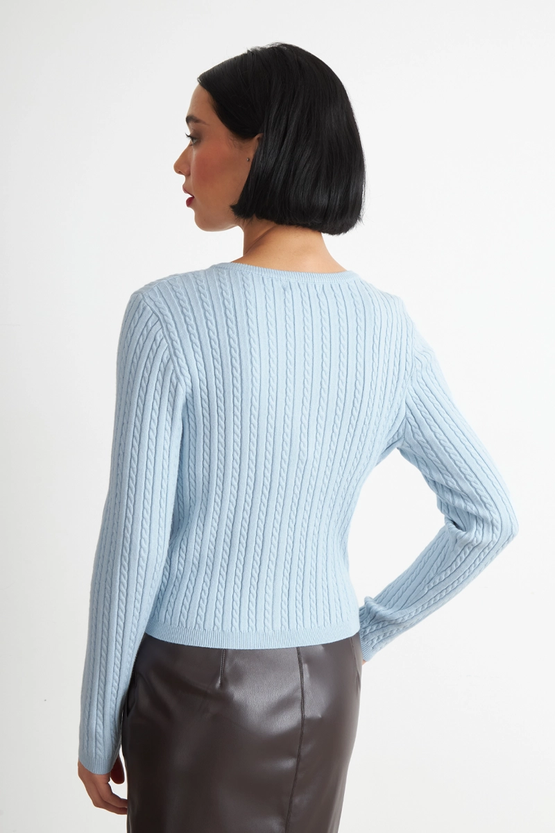 CARDIGAN TRENZADO CUELLO REDONDO CELESTE NICOPOLY - 4