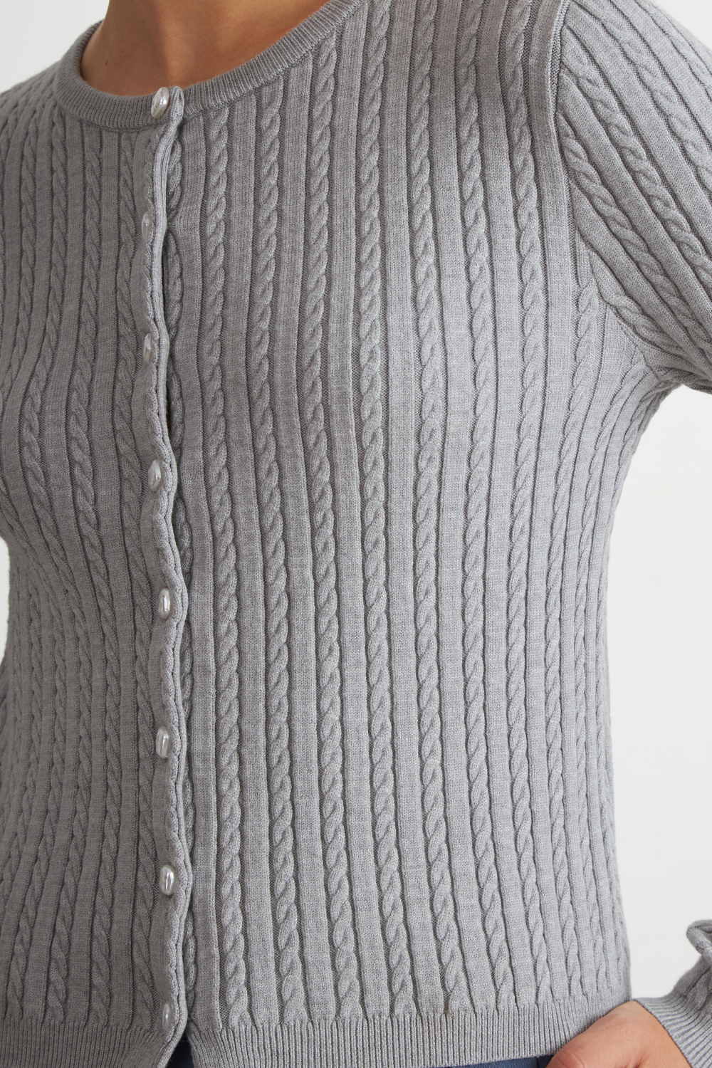 CARDIGAN TRENZADO CUELLO REDONDO GRIS NICOPOLY - 6