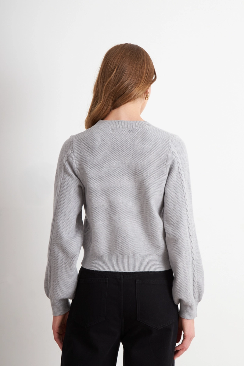CARDIGAN DISEÑO TRENZADO GRIS NICOPOLY - 4