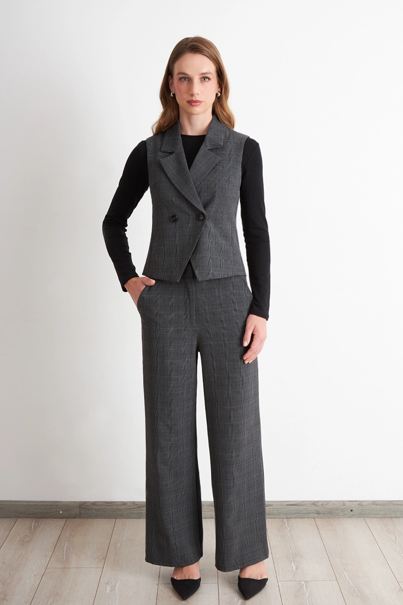 BLAZER CRUZADO SIN MANGAS GRIS NICOPOLY - 2