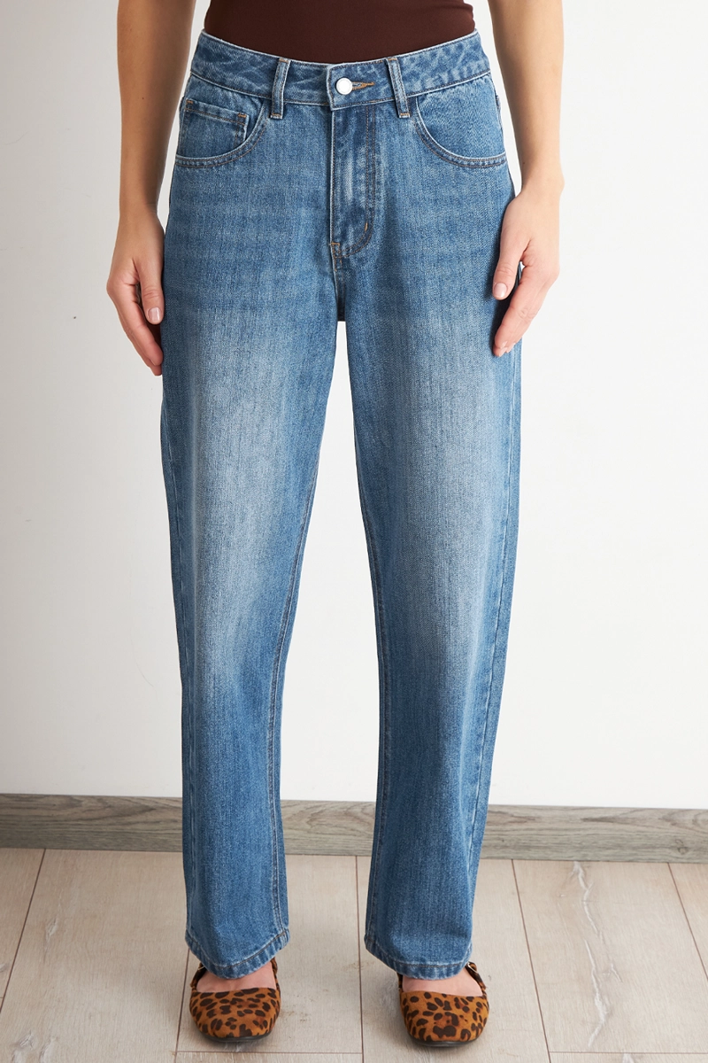 JEANS PIERNA RECTA CELESTE NICOPOLY - 1