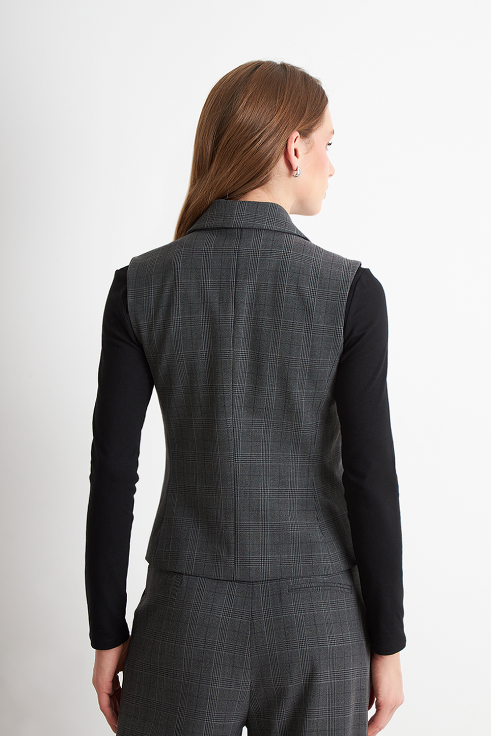 BLAZER CRUZADO SIN MANGAS GRIS NICOPOLY - 4