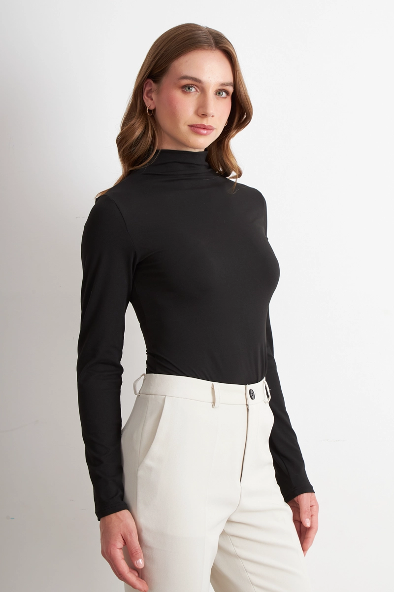 POLERA MANGA LARGA CUELLO ALTO NEGRO MUJER NICOPOLY - 3