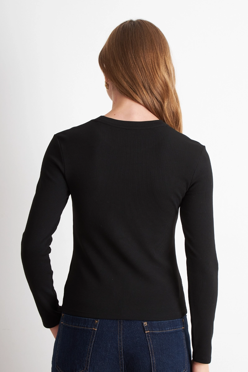 POLERA POLAR MANGA LARGA NEGRO NICOPOLY - 4