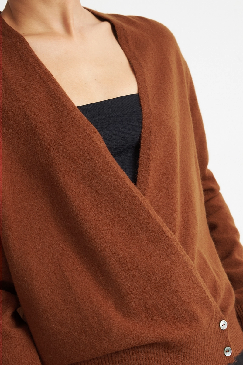 SWEATER CRUZADO CON BOTONES OXIDO NICOPOLY - 6