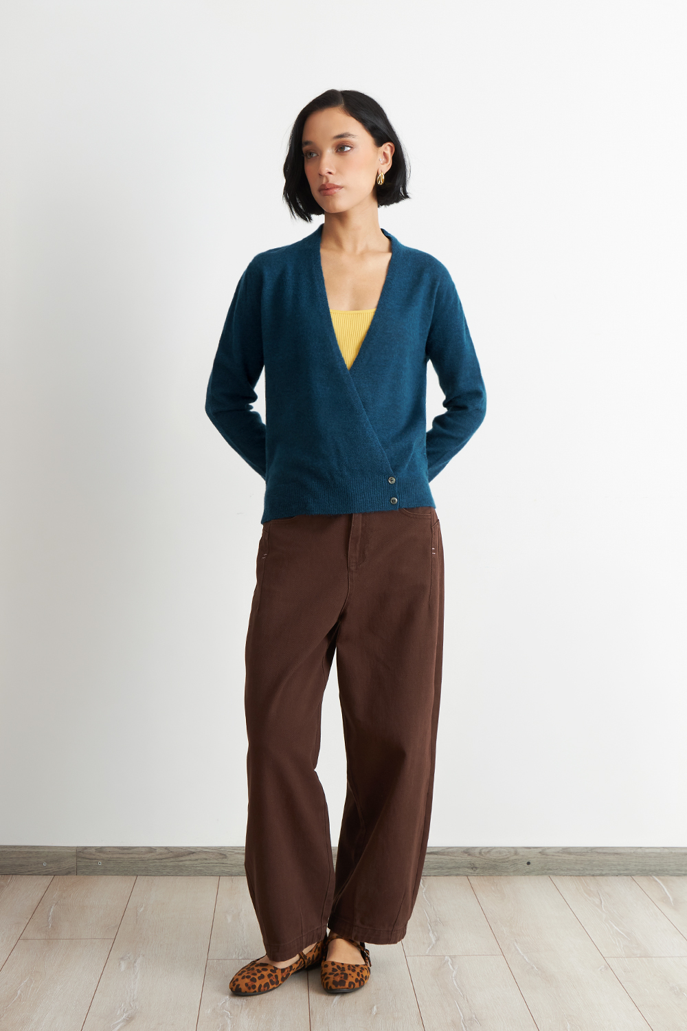 SWEATER CRUZADO CON BOTONES AZUL NICOPOLY - 2