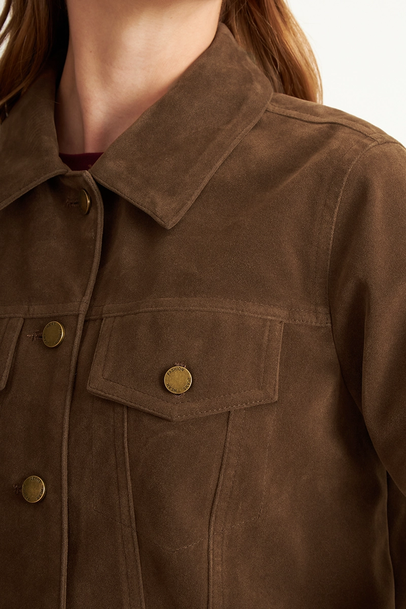 CHAQUETA CORTA TIPO GAMUZA CAFE  NICOPOLY - 6