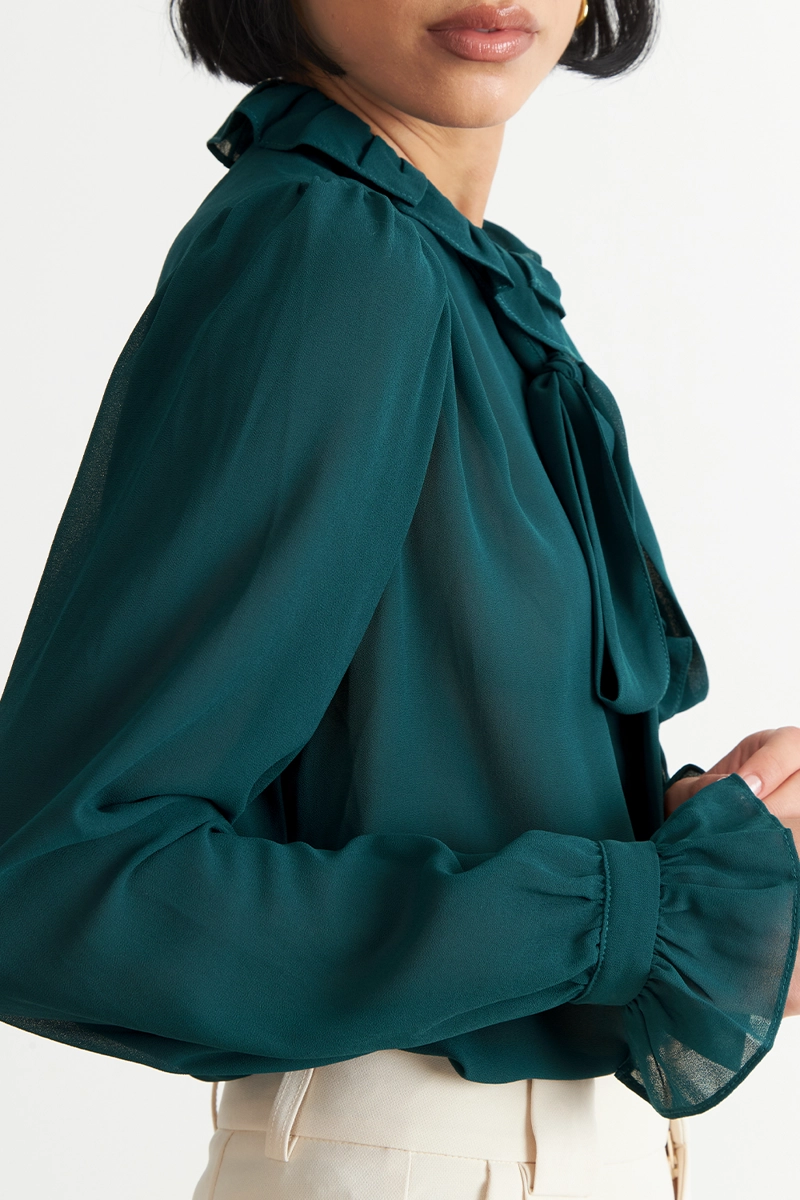 BLUSA CORBATIN Y VUELOS VERDE AZULADO NICOPOLY - 6