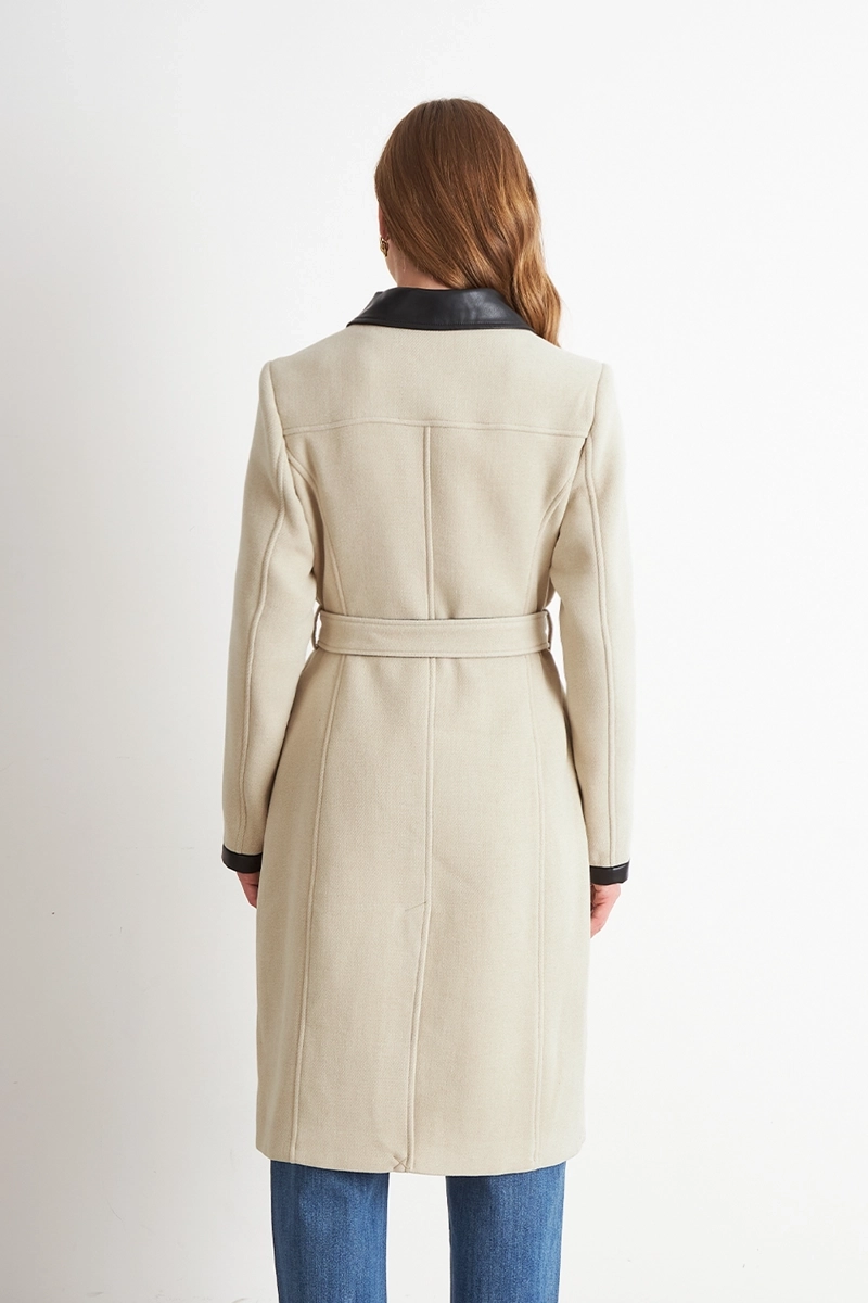 ABRIGO CUELLO CAMISERO BEIGE NICOPOLY - 4