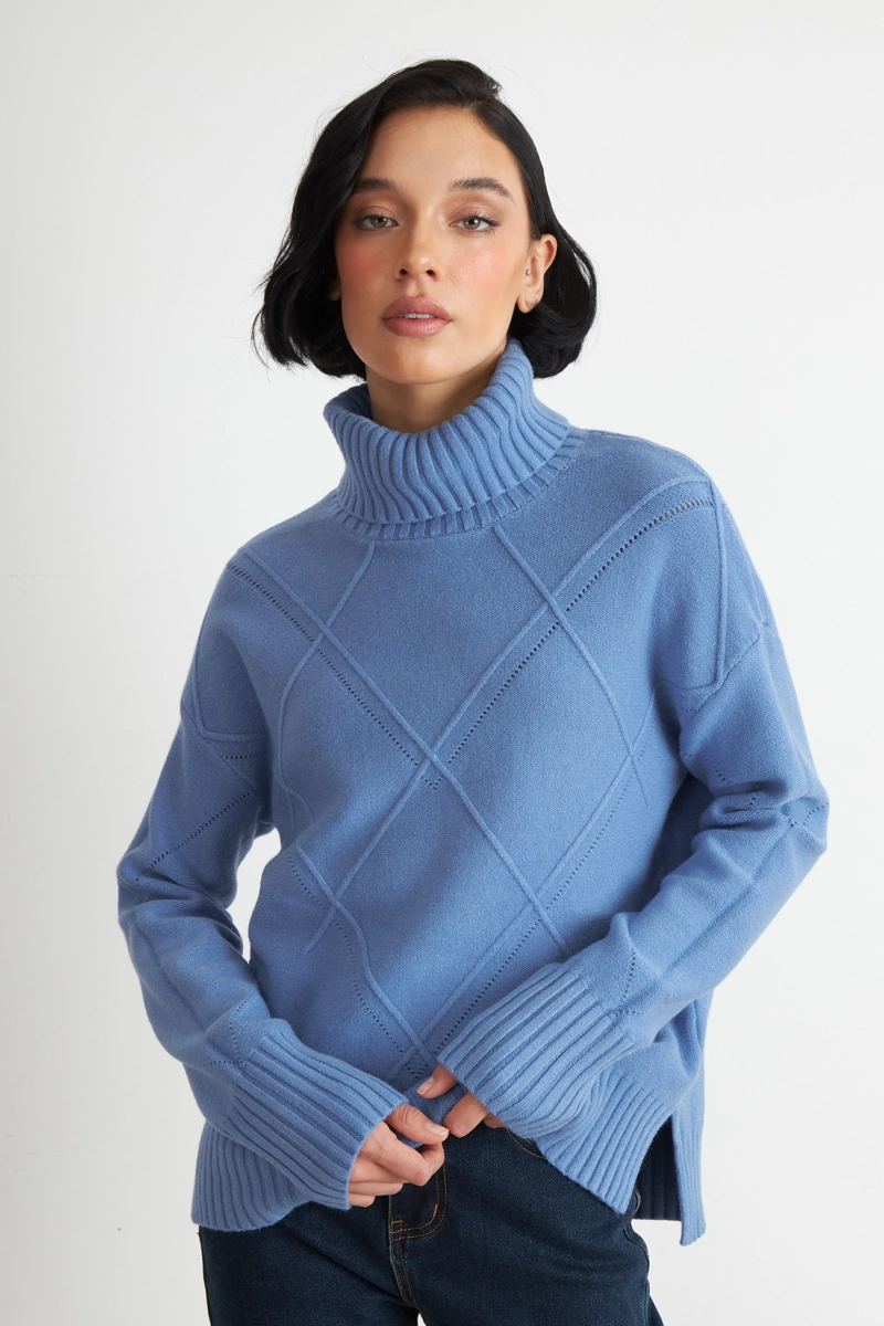 SWEATER CUELLO ALTO ROMBOS AZUL NICOPOLY - 1