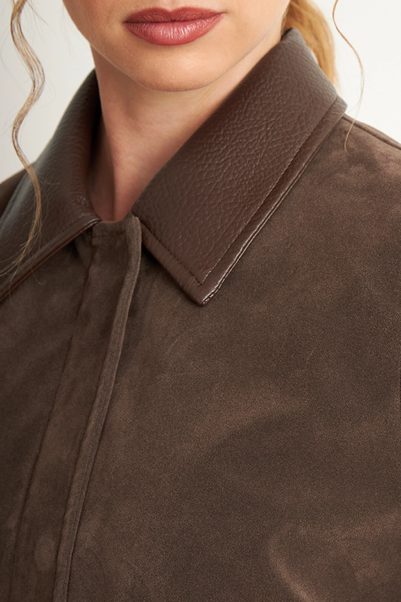 CHAQUETA TIPO GAMUZA CUELLO ECOCUERO CAFE  NICOPOLY - 6