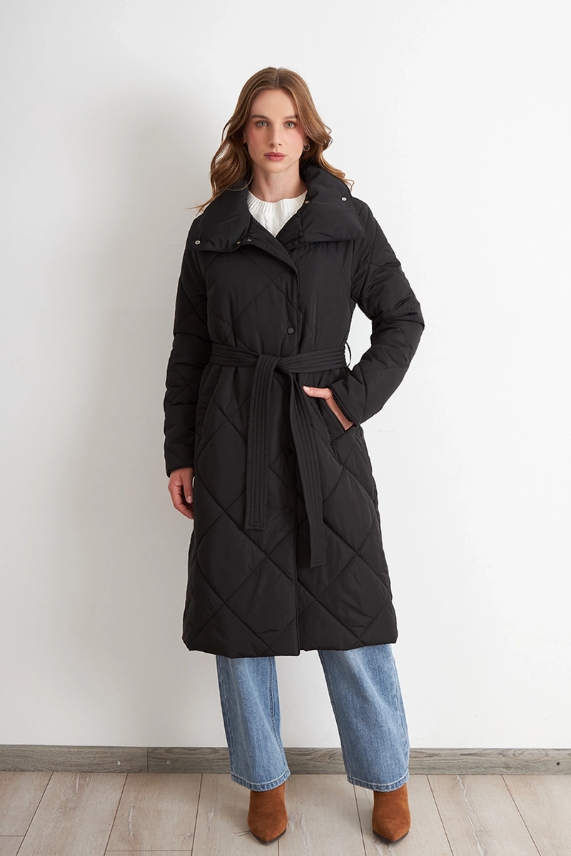 PARKA ACOLCHADA CON CINTURON LAZO NEGRO NICOPOLY - 2