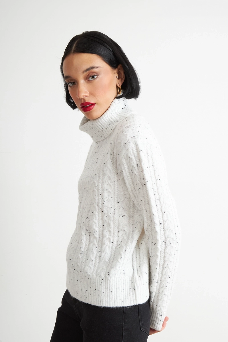 SWEATER TRENZADO CUELLO ALTO BLANCO NICOPOLY - 3