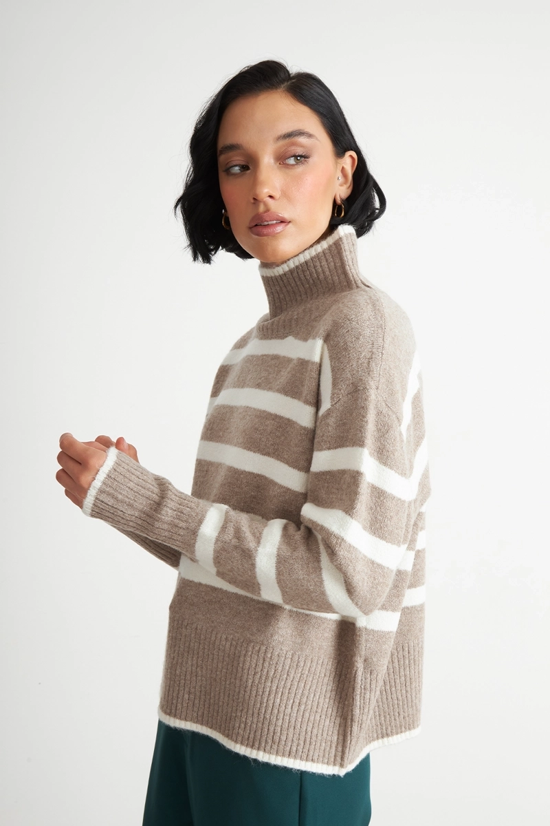 SWEATER CUELLO ALTO RAYAS HORIZONTALES KHAKI NICOPOLY - 2