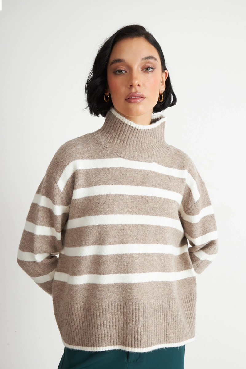 SWEATER CUELLO ALTO RAYAS HORIZONTALES KHAKI NICOPOLY - 4