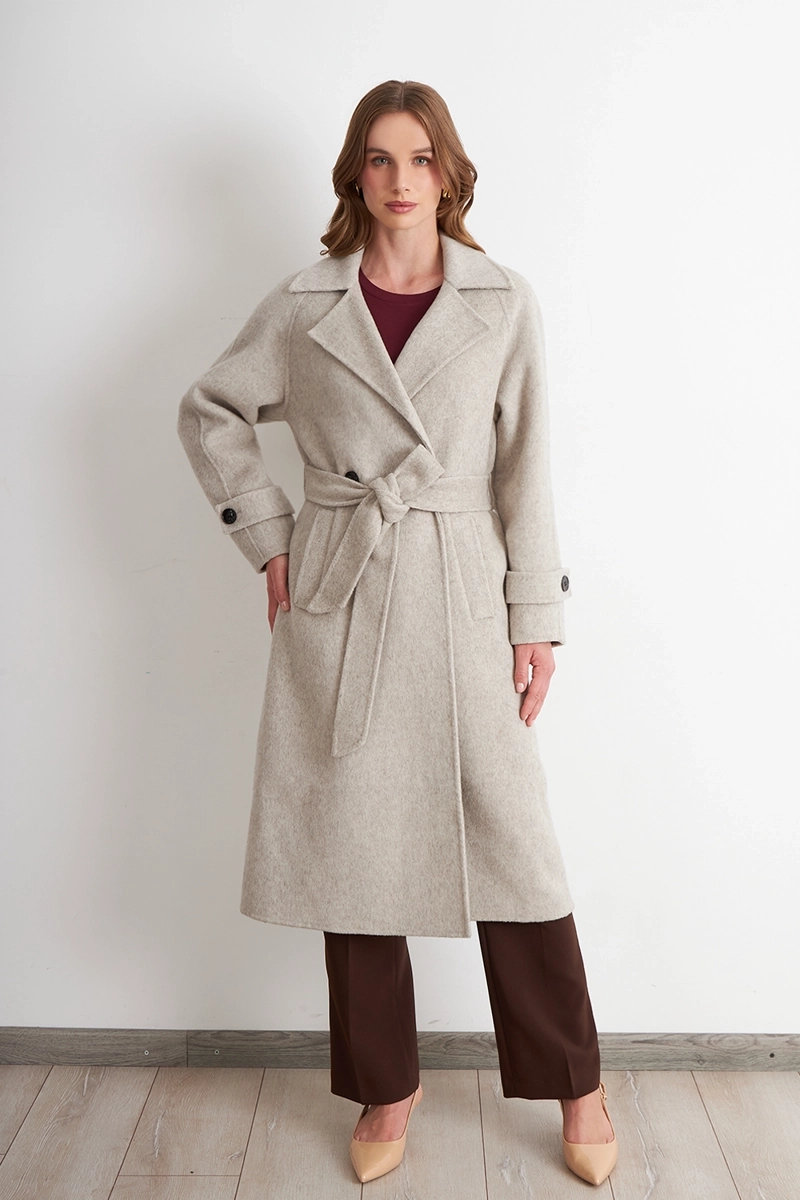ABRIGO CON SOLAPA Y CINTURON BEIGE NICOPOLY - 2