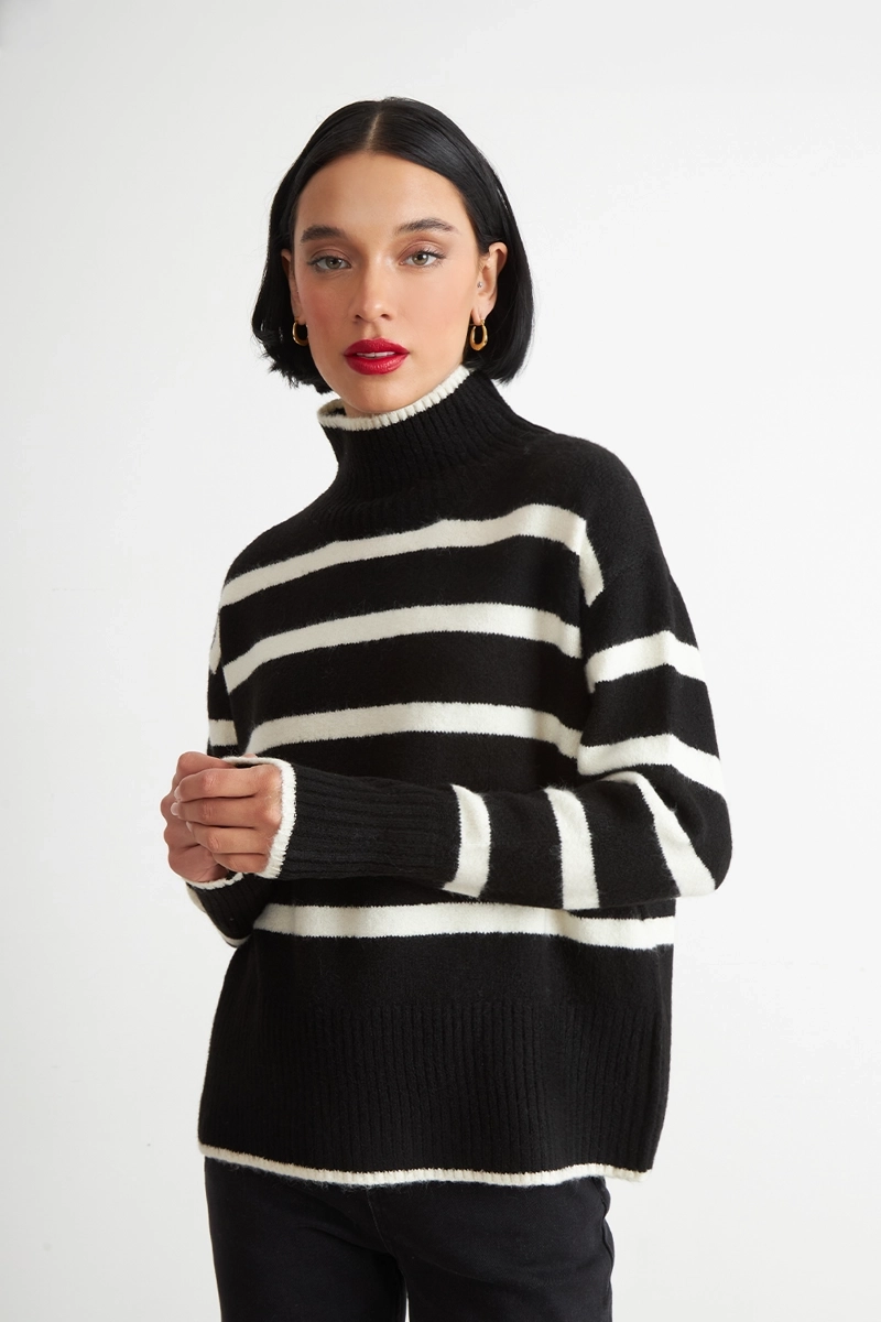 SWEATER CUELLO ALTO RAYAS HORIZONTALES NEGRO NICOPOLY - 1