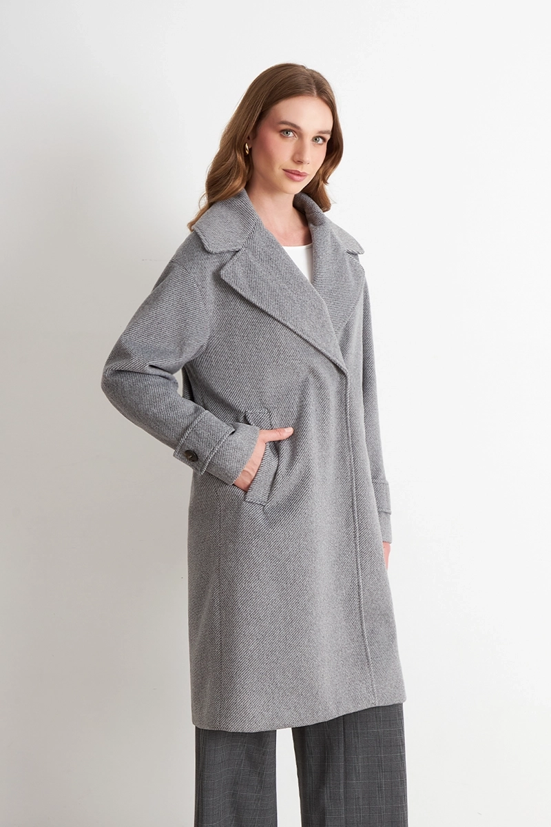 ABRIGO LANILLA CON SOLAPA GRIS NICOPOLY - 3