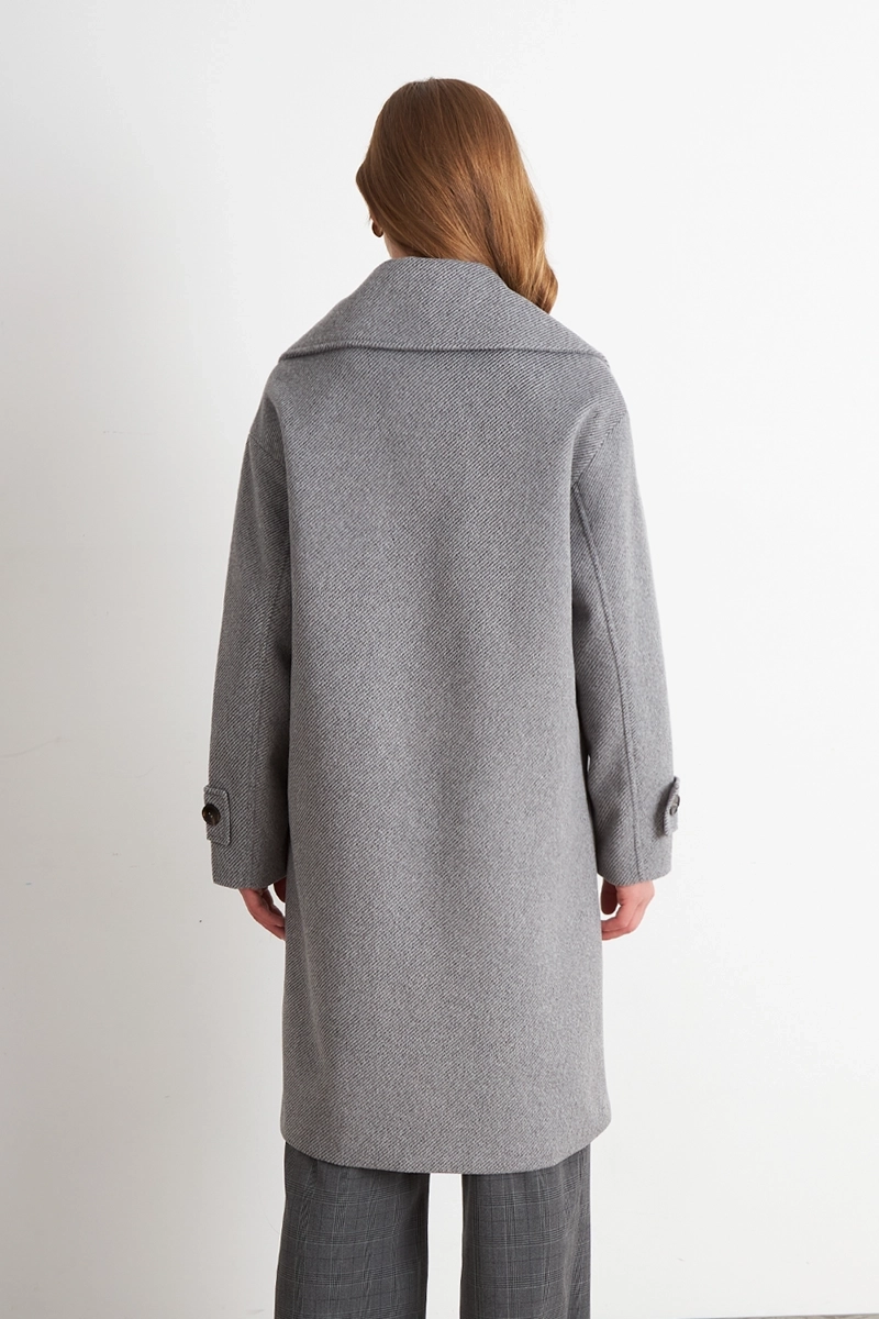 ABRIGO LANILLA CON SOLAPA GRIS NICOPOLY - 4