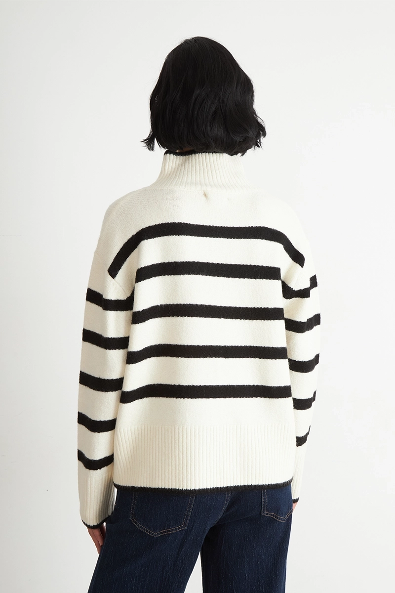 SWEATER CUELLO ALTO RAYAS HORIZONTALES BLANCO NICOPOLY - 4