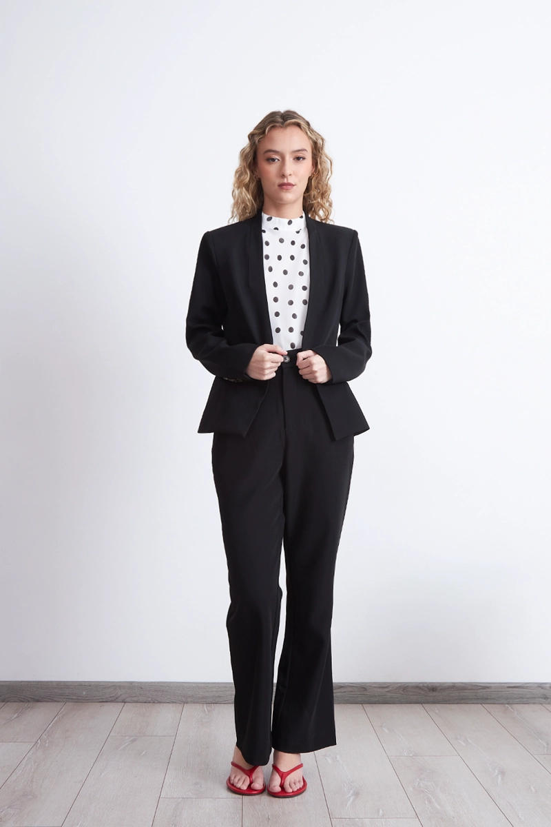 BLAZER BASICO SASTRERO NEGRO MUJER NICOPOLY - 2