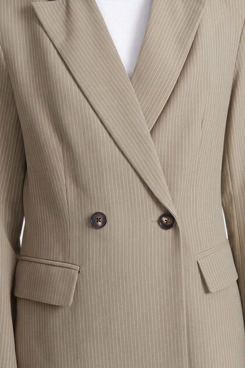 BLAZER CRUZADO RAYAS DIPLOMATICAS KHAKI NICOPOLY - 6