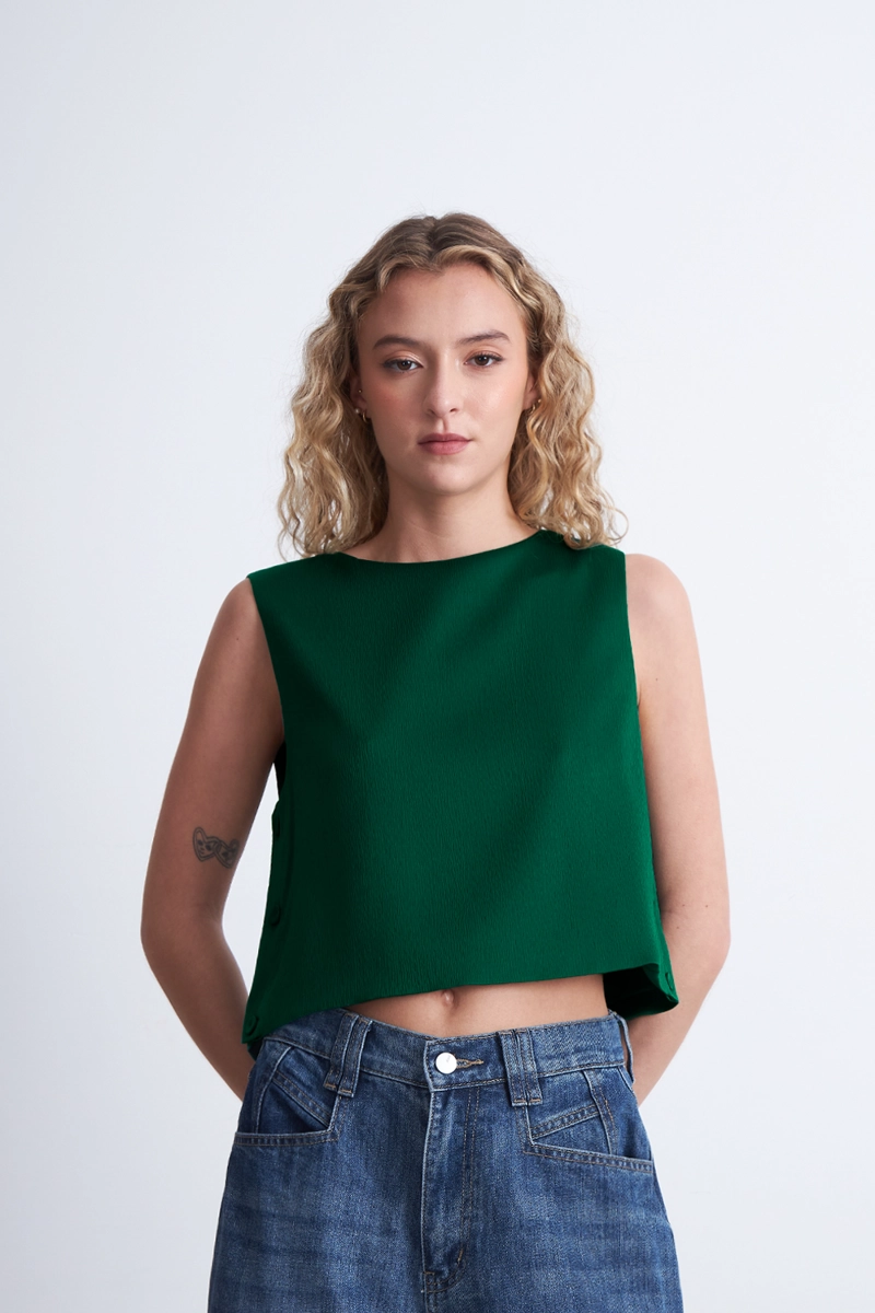TOP CORTO TIPO SATIN VERDE MUJER NICOPOLY - 1