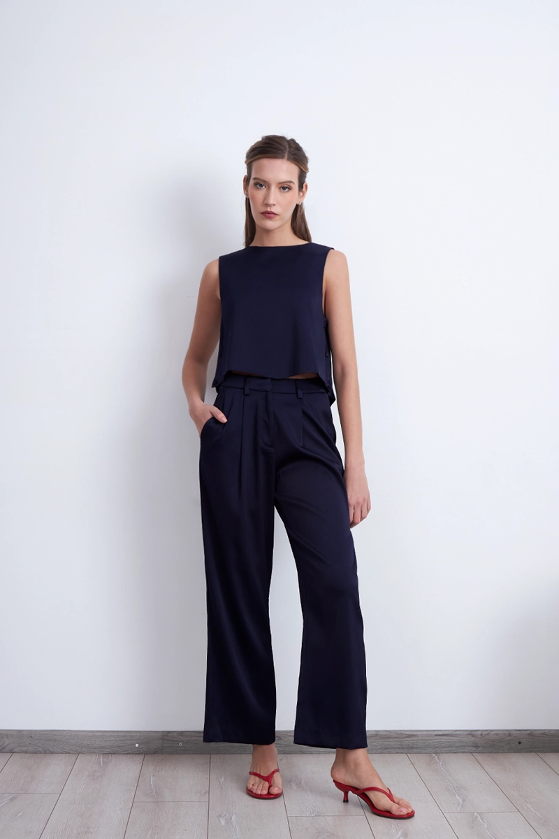 TOP CORTO TIPO SATIN AZUL MARINO NICOPOLY - 2
