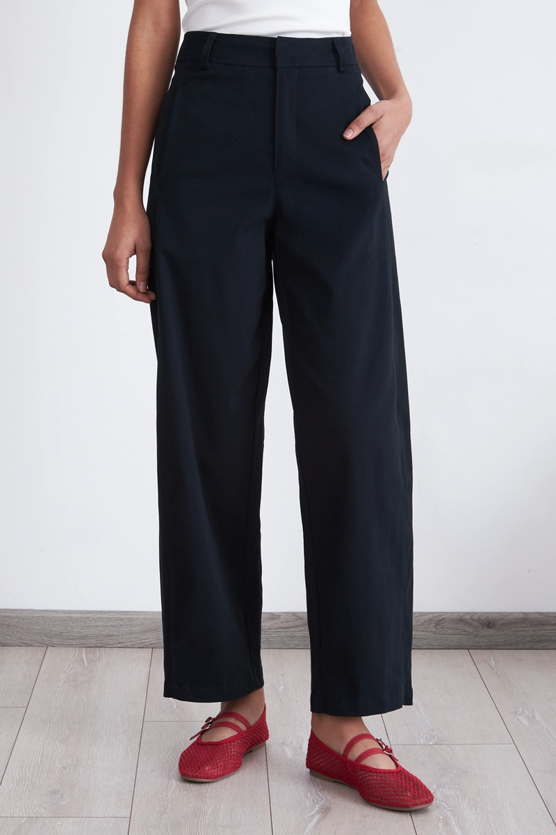PANTALON CORTE BARREL AZUL MARINO MUJER NICOPOLY - 6