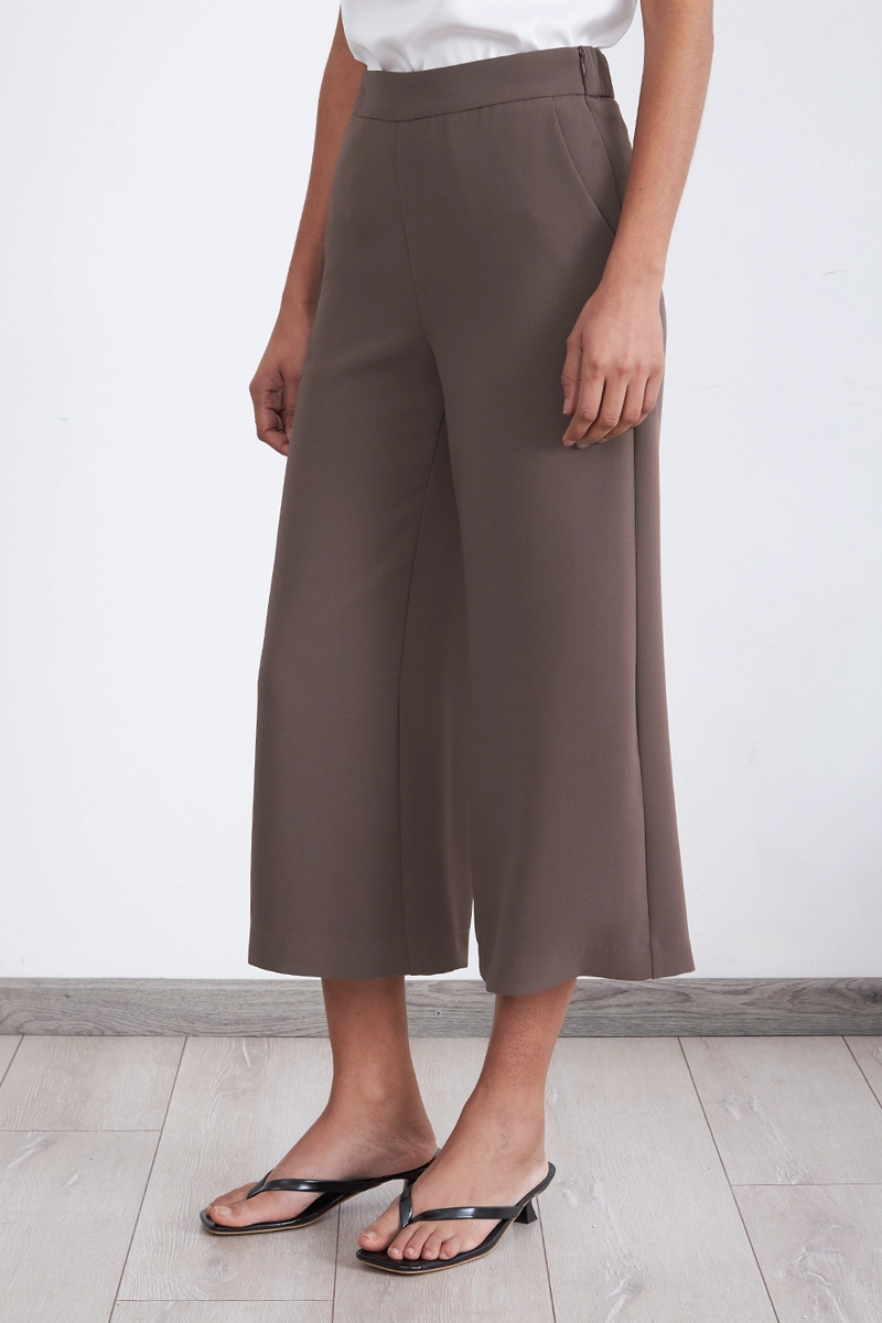 PANTALON WIDE LEG CROP CAFE MUJER NICOPOLY - 3