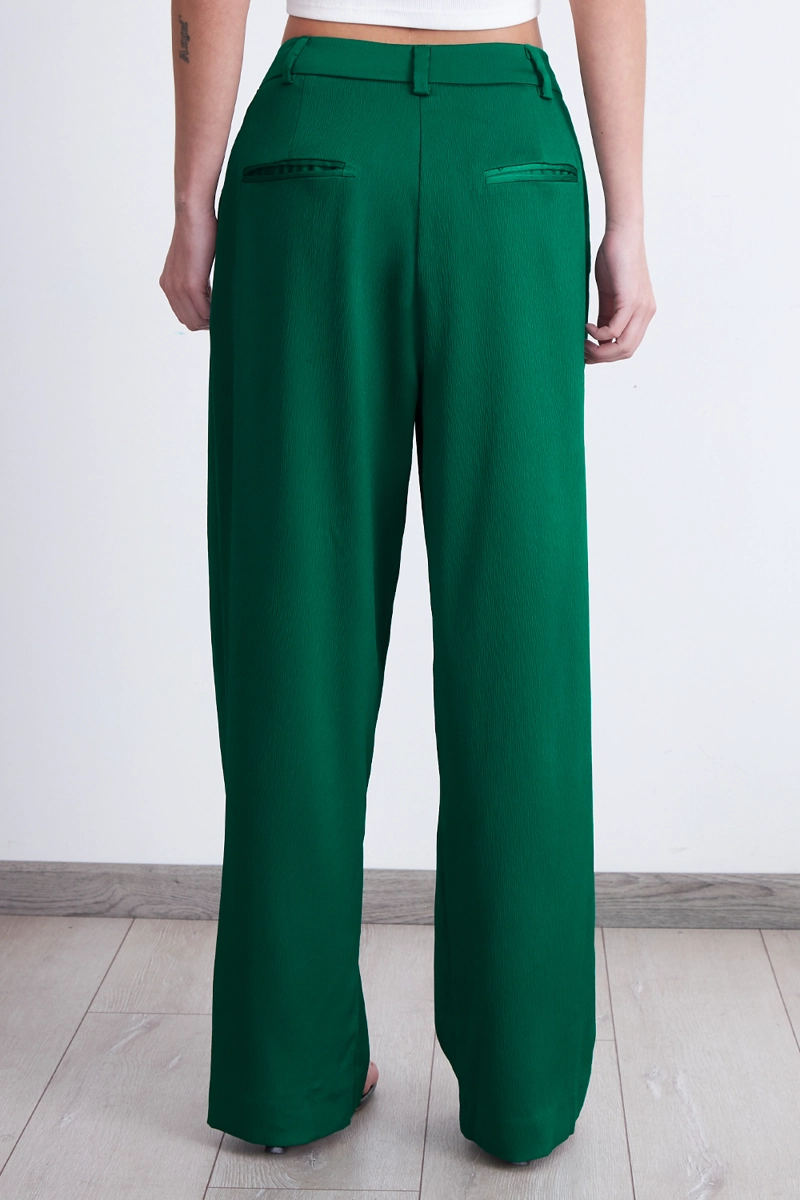 PANTALON SATINADO VERDE MUJER NICOPOLY - 4