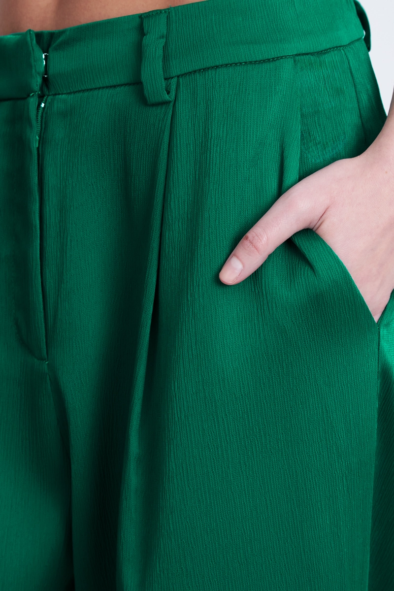 PANTALON SATINADO VERDE MUJER NICOPOLY - 7