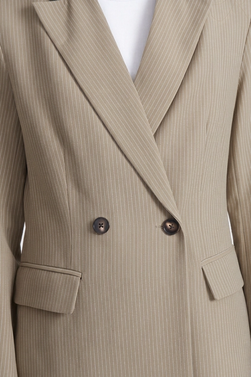 BLAZER CRUZADO RAYAS DIPLOMATICAS KHAKI NICOPOLY - 6