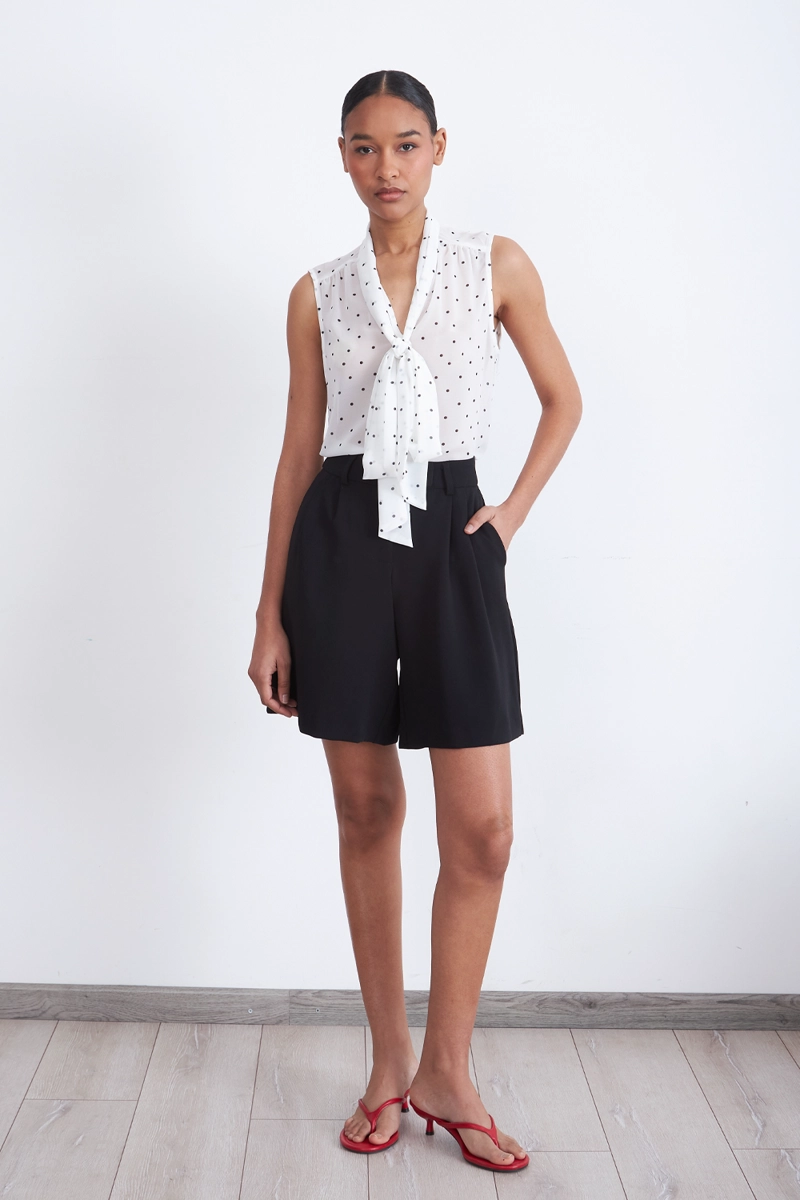 BLUSA PUNTOS CORBATIN BLANCO MUJER NICOPOLY - 1
