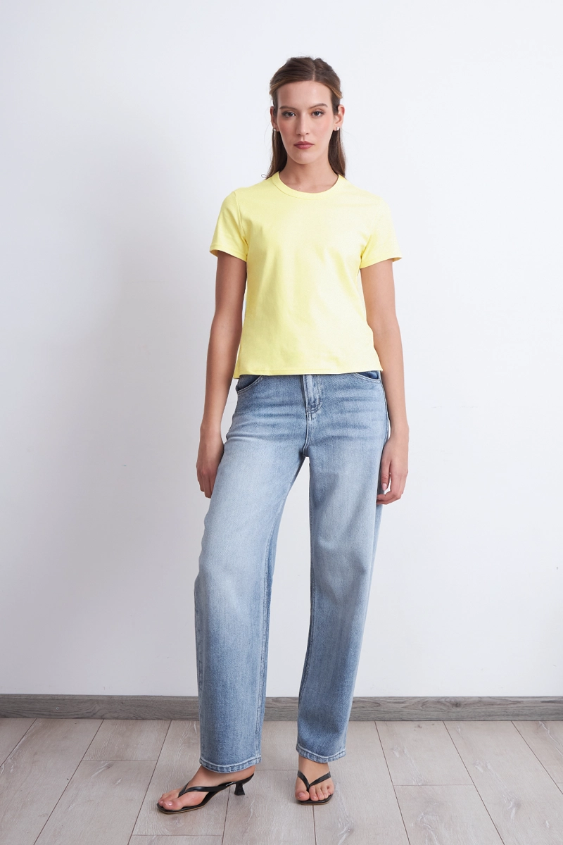 POLERA CUELLO REDONDO MANGA CORTA AMARILLO MUJER NICOPOLY - 2