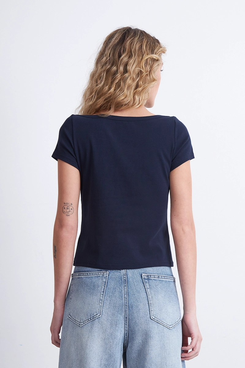 POLERA MANGA CORTA CUELLO BOTE AZUL MARINO MUJER NICOPOLY - 4