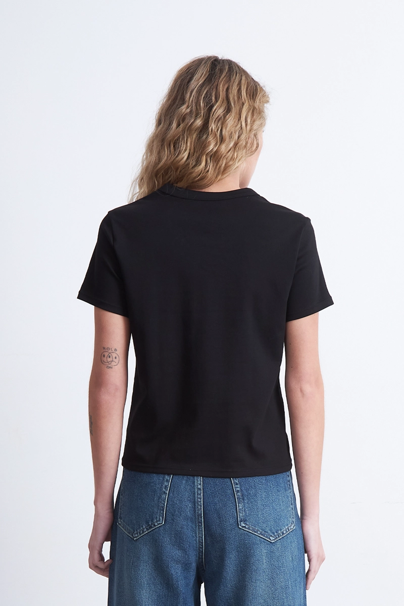 POLERA CUELLO REDONDO MANGA CORTA NEGRO MUJER NICOPOLY - 4