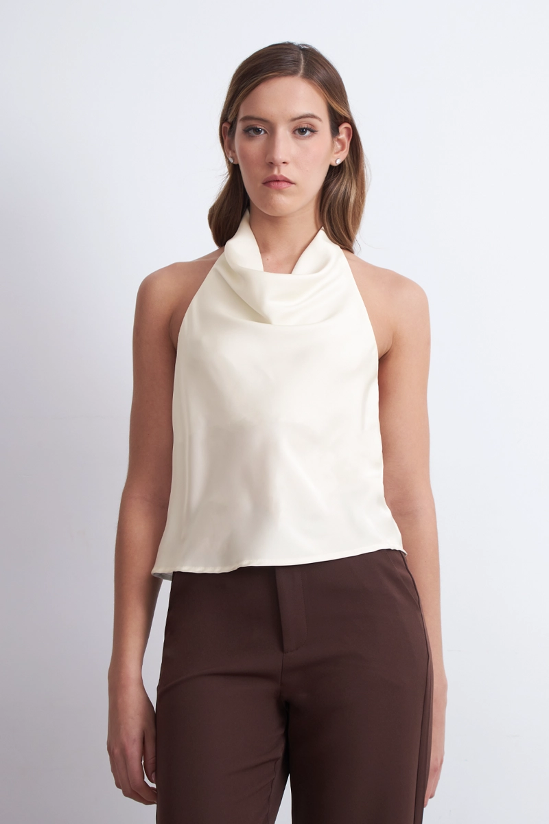 BLUSA DRAPEADA TIPO SATIN CUELLO ALTO BLANCO MUJER NICOPOLY - 6