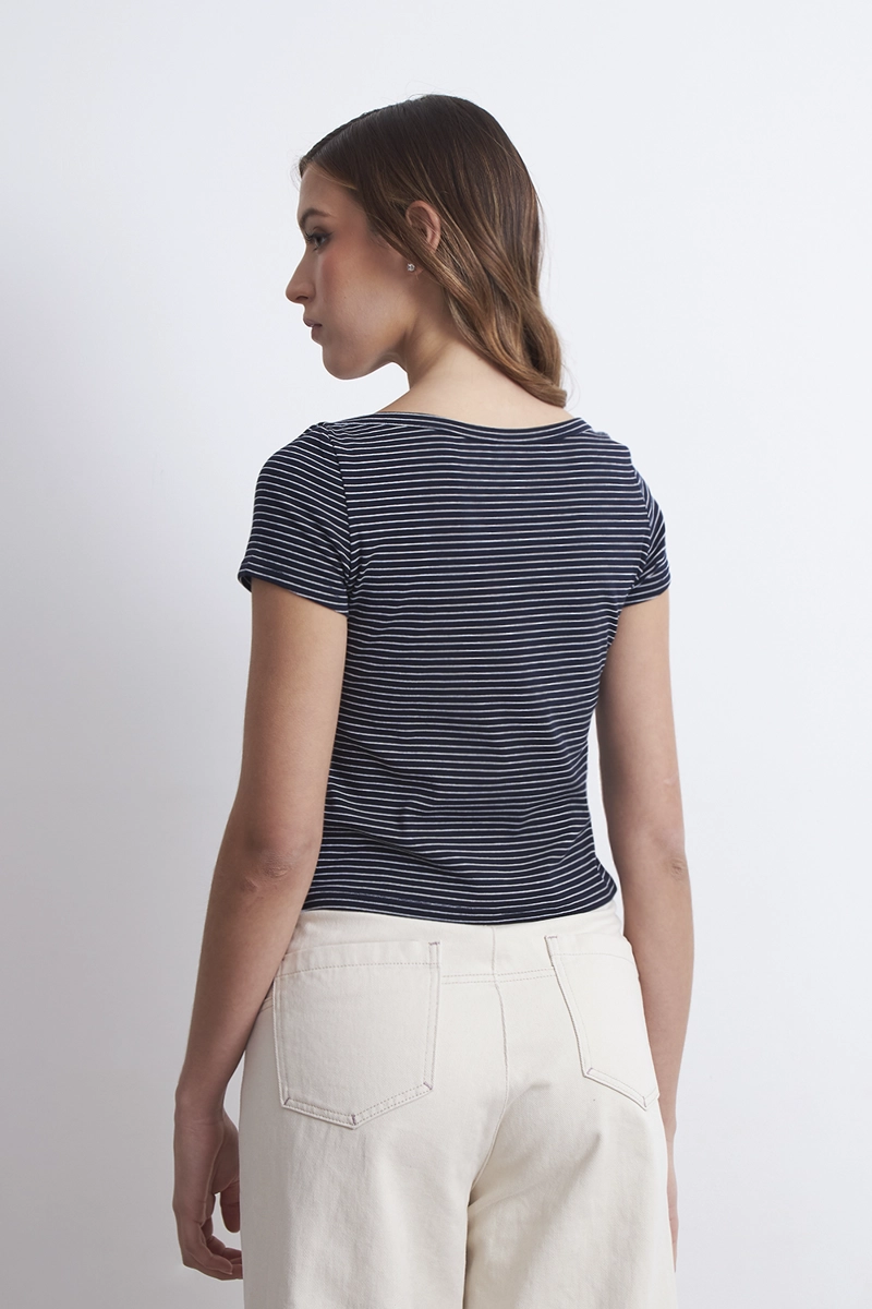 POLERA RAYAS HORIZONTALES CUELLO BOTE AZUL MARINO MUJER NICOPOLY - 4