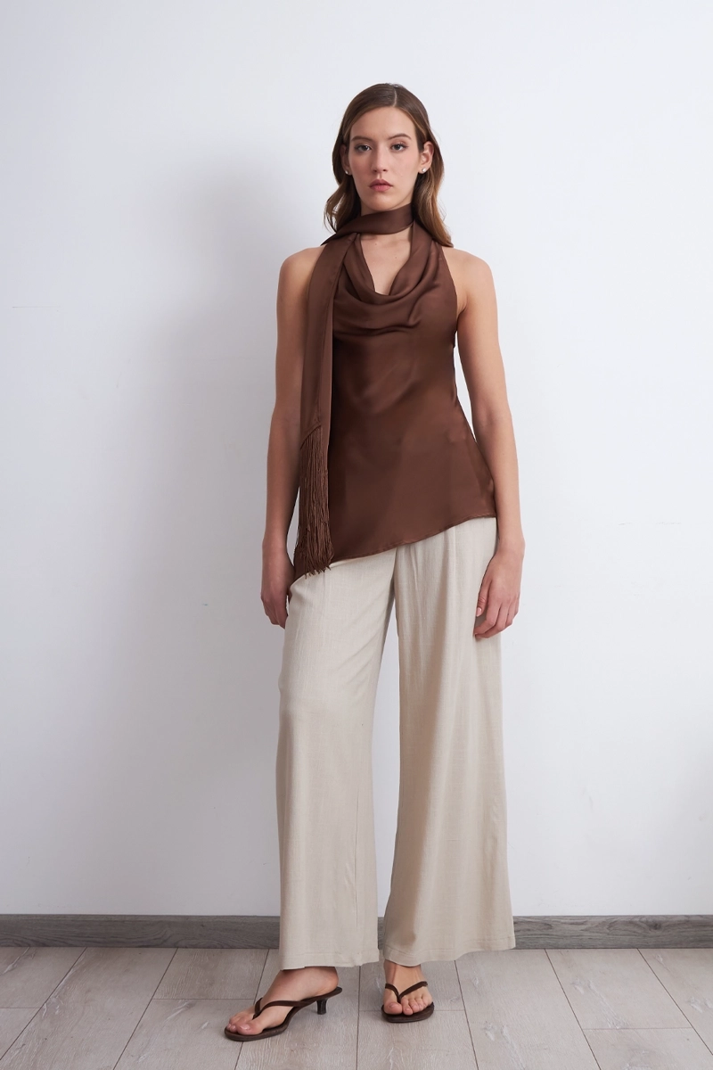BLUSA DRAPEADA TIPO SATIN CON CORBATIN CAFE NICOPOLY - 2