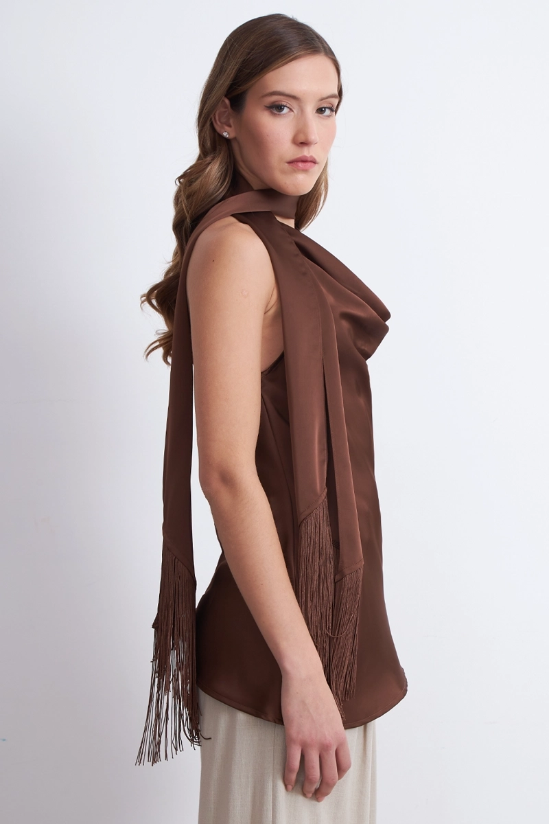 BLUSA DRAPEADA TIPO SATIN CON CORBATIN CAFE NICOPOLY - 3