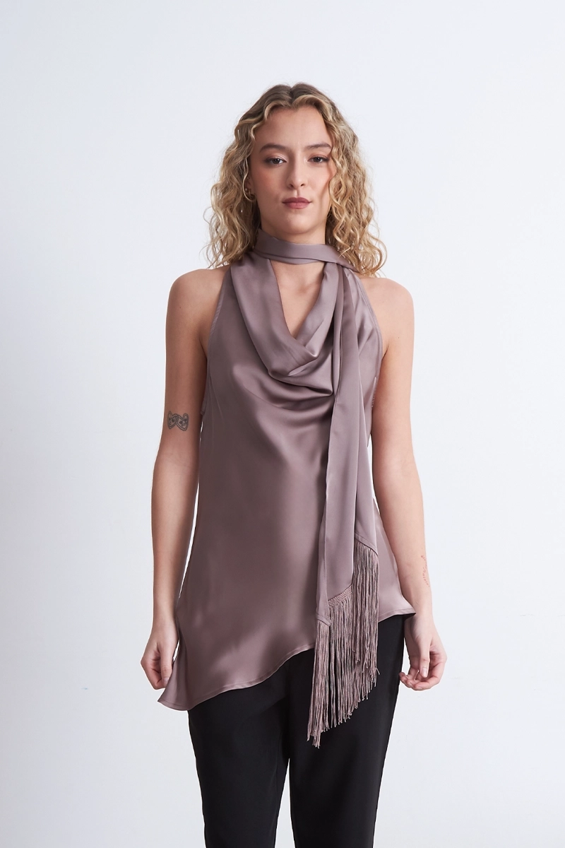 BLUSA DRAPEADA TIPO SATIN CON CORBATIN ROSADO NICOPOLY S