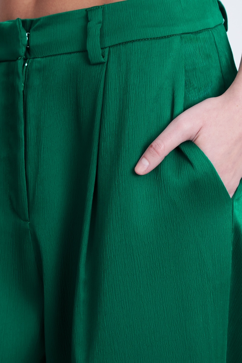 PANTALON SATINADO VERDE NICOPOLY - 7