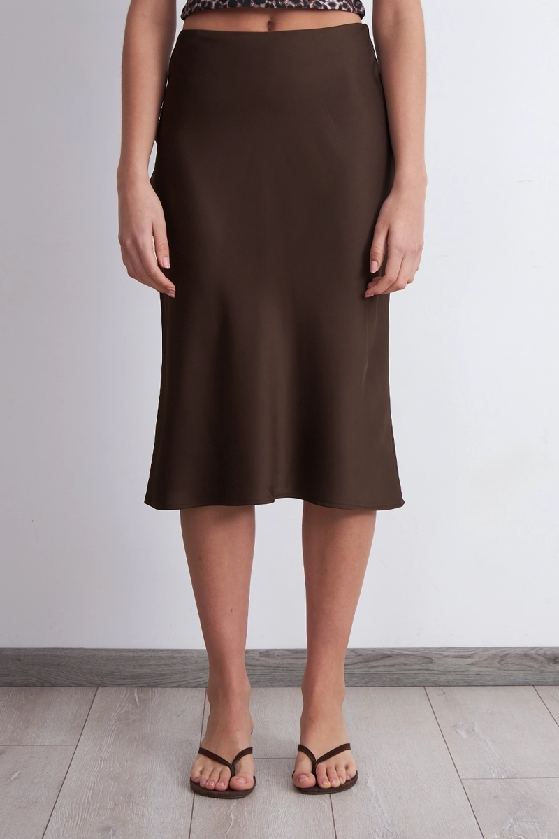 FALDA TIPO SATIN CAFE NICOPOLY - 1