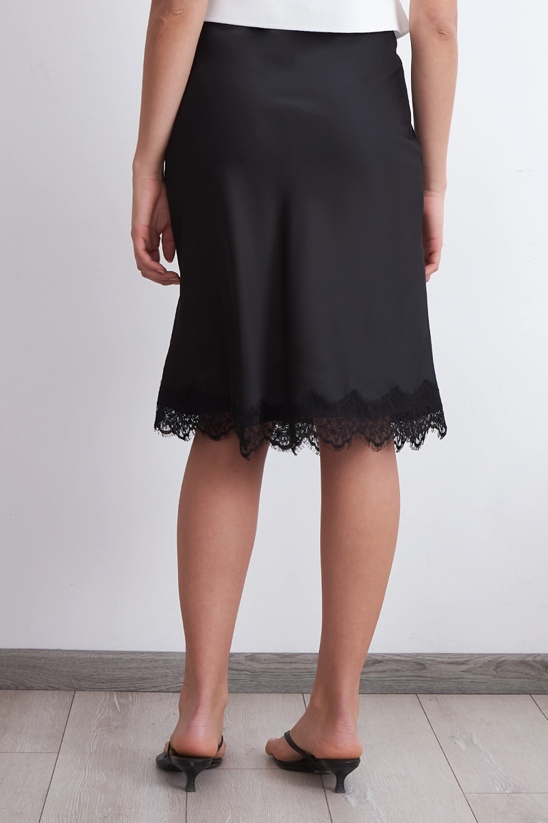 FALDA MIDI TIPO SATIN Y ENCAJE NEGRO MUJER NICOPOLY - 4