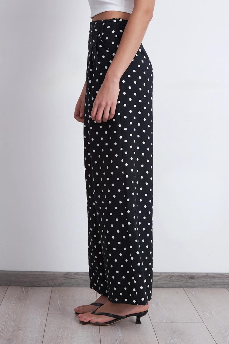 PANTALON RECTOS PUNTOS NEGRO MUJER NICOPOLY - 3