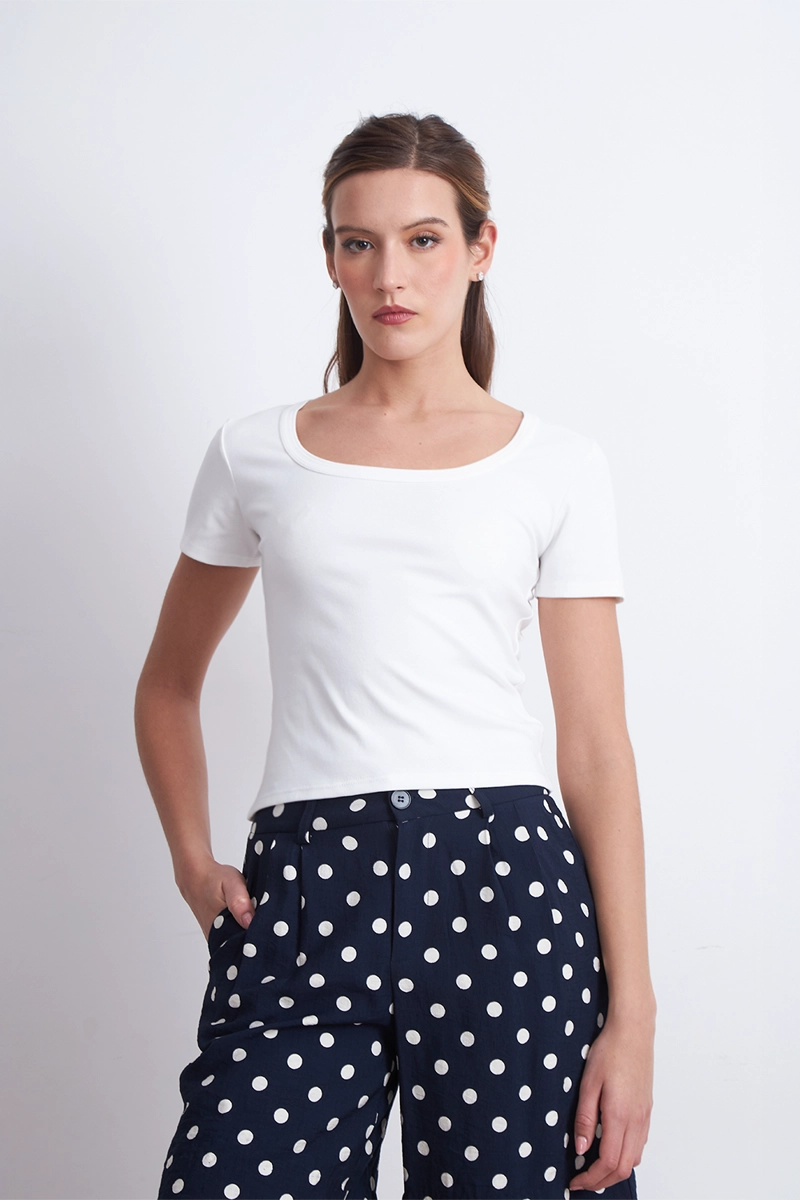 POLERA BASICA MANGA CORTA CUELLO U BLANCO MUJER NICOPOLY - 6