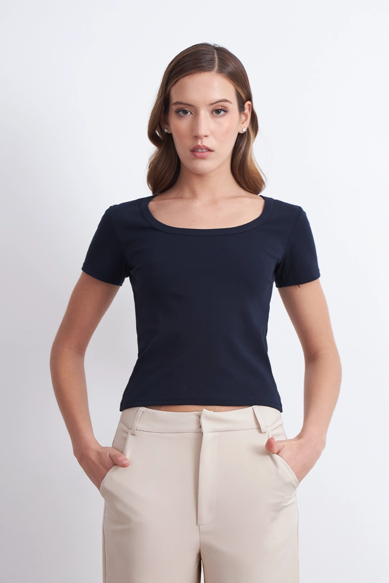POLERA BASICA MANGA CORTA CUELLO U AZUL MARINO MUJER NICOPOLY - 1