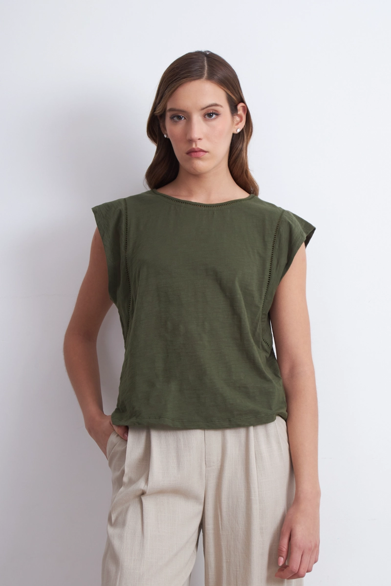 POLERA MANGA CAIDA DETALLE CALADO OLIVA MUJER NICOPOLY - 1