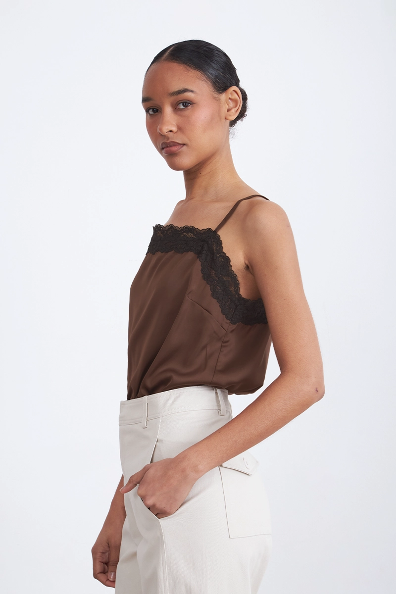 BLUSA TIPO SATIN ESCOTE CUADRADO CAFE MUJER NICOPOLY - 3